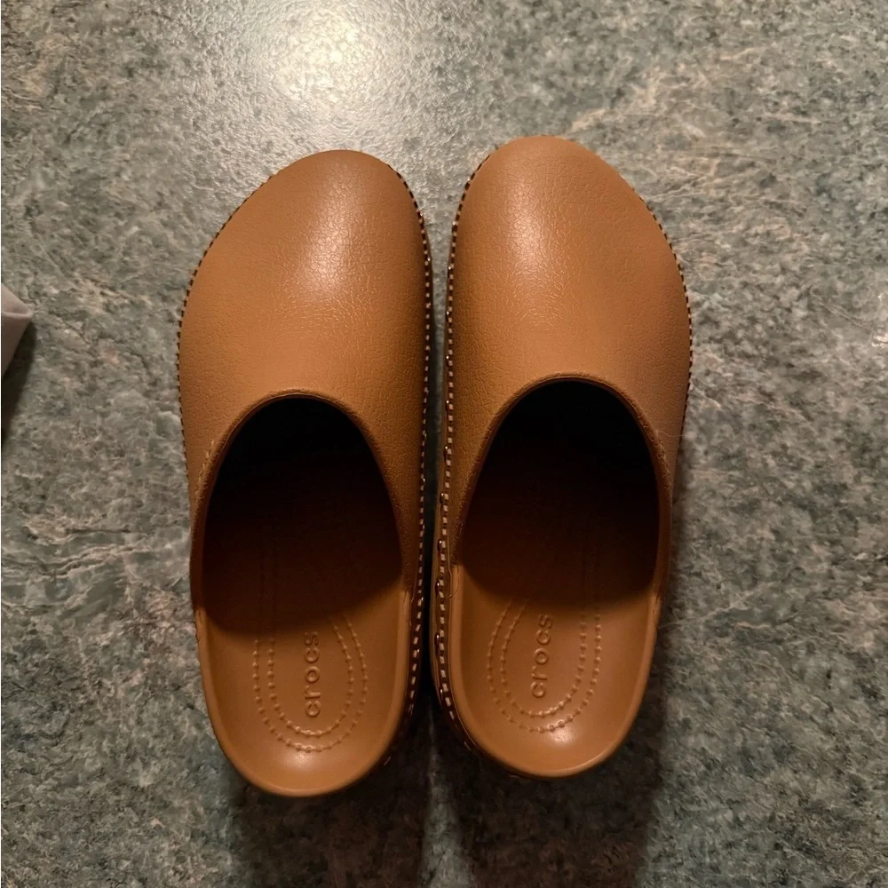 Tan Platform Crocs - Picture 3 of 4